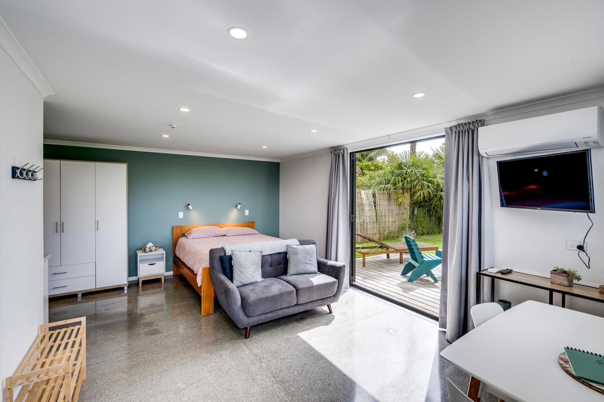 Modern Studio Near Clive River Exterior foto